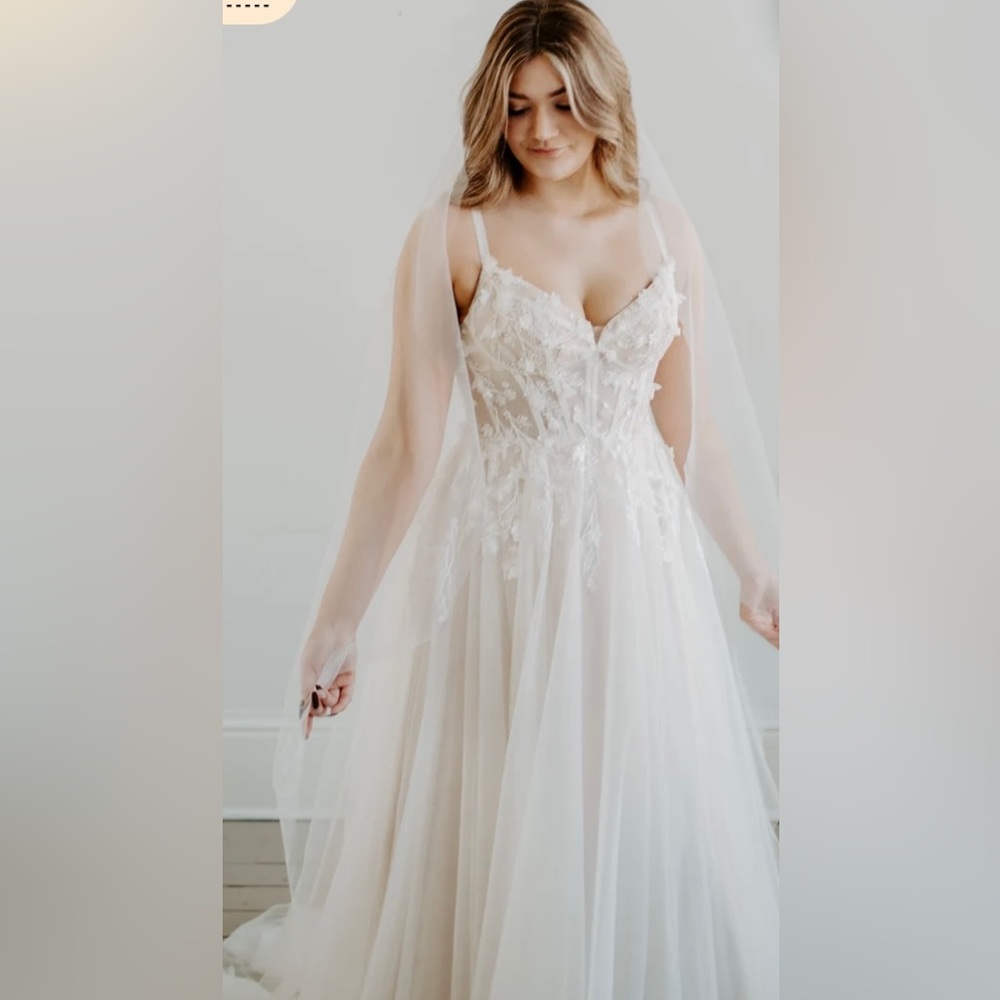 NWT Soft MINIMAL CHAPEL Veil 85" Single Tier Raw light ivory